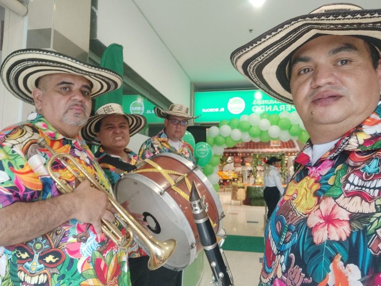 Papayera artística en Suba con show musical en vivo para eventos