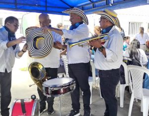 Papayera carnaval en Cota con show musical lleno de alegría y tradición colombiana